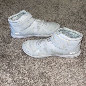 Infinity Beast Mid-Top cheer shoes